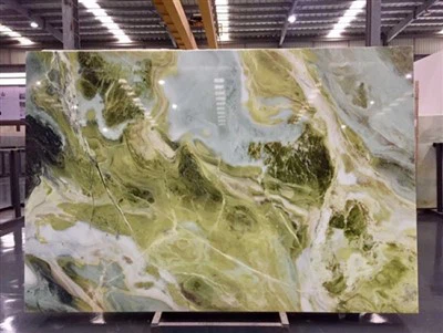 Sonhando com mármore verde para pisos de parede